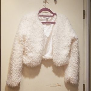 Fashion Nova Jackets & Coats - Fashion Nova White Furry Cropped Jacket Fashion Nova Jackets & Coats - Fashion Nova White Furry Cropped Jacket